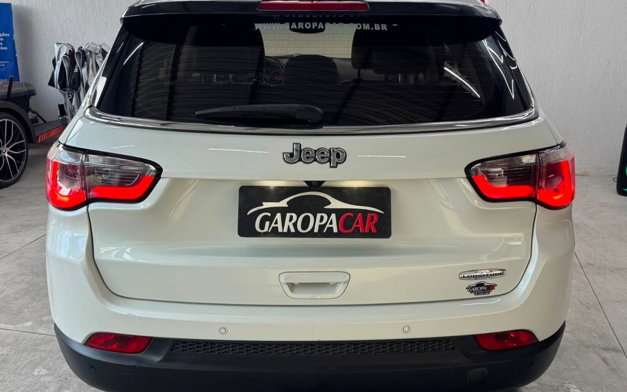 imagem-https://www.socarrao.com.br/sc-vehicle-images-prod/3341095/1787237173492-NzgwMTgxMjYyXzE4NDU1NTQwOTcxMTQzMDE1XzU4MzEwMTU1OTk1OTQzNjE4ODZfbi5qcGc.jpg