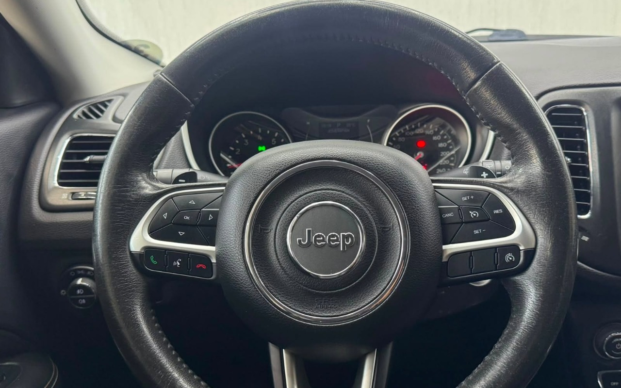 imagem-https://www.socarrao.com.br/sc-vehicle-images-prod/3341095/1787237173814-NzgwNDcxMzAxXzE4NDU1NTQwODYzMTQzMDE1XzgwMDk5MDAzNzUzNzk4MDcwNjFfbi5qcGc.jpg
