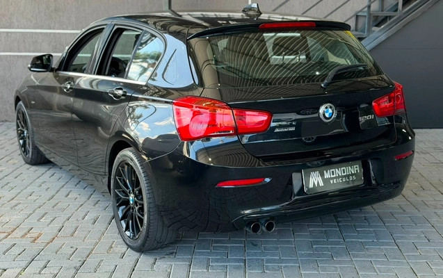 imagem-https://www.socarrao.com.br/sc-vehicle-images-prod/3341111/1787329905597-V2hhdHNBcHAgSW1hZ2UgMjAyNi0wOC0yMSBhdCAxMi4xMy4zNS5qcGVn.jpeg