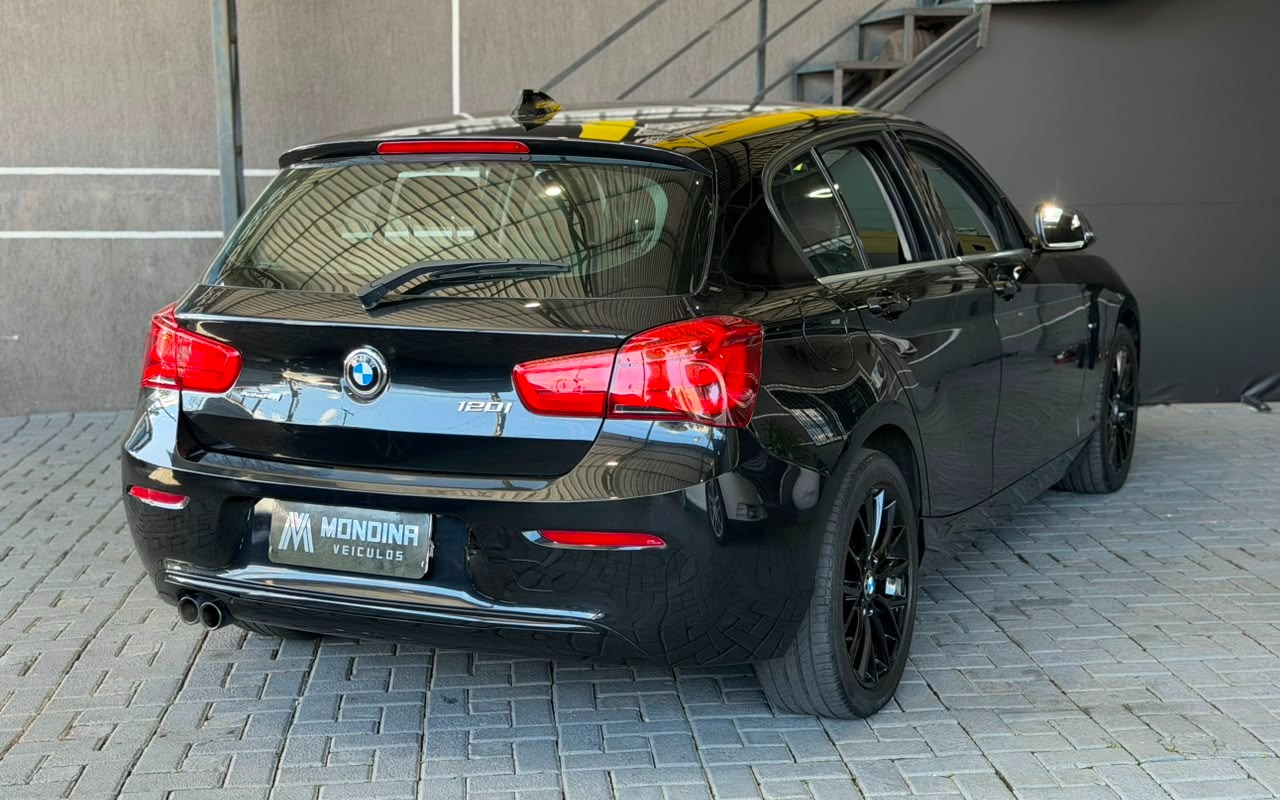 imagem-https://www.socarrao.com.br/sc-vehicle-images-prod/3341111/1787329905690-V2hhdHNBcHAgSW1hZ2UgMjAyNi0wOC0yMSBhdCAxMi4xMy40MS5qcGVn.jpeg