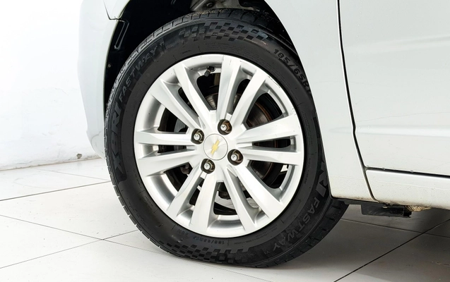 imagem-https://www.socarrao.com.br/sc-vehicle-images-prod/3341436/1787238297526-a0d7e7c8e93e4e42b7a64aa8a0946421_1787238285446.jpg