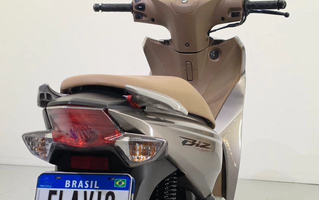 imagem-https://www.socarrao.com.br/sc-vehicle-images-prod/3341972/1787239705824-2d4c35bc-a3a4-4eec-a215-bbcc4c77fa87.jpeg
