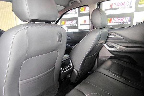 imagem-https://www.socarrao.com.br/sc-vehicle-images-prod/3342147/1788439456062-8397339_7_B_042a96c21c.jpeg