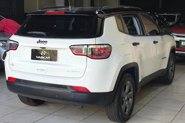 imagem-https://www.socarrao.com.br/sc-vehicle-images-prod/3342178/1788013515451-8374193_5_B_909951eb8f.jpeg