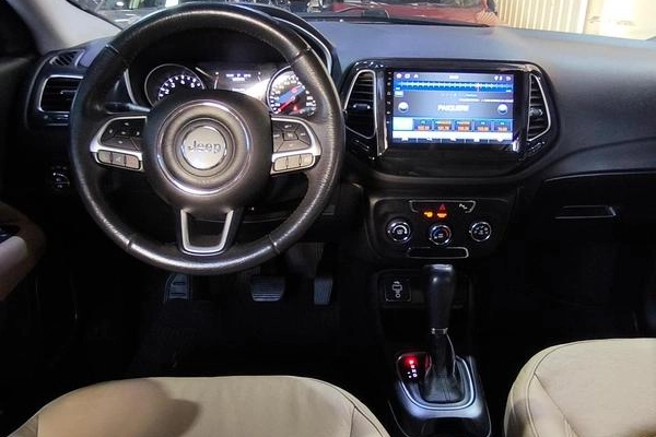 imagem-https://www.socarrao.com.br/sc-vehicle-images-prod/3342178/1788013515453-8374193_6_B_ac0b2de0b3.jpeg