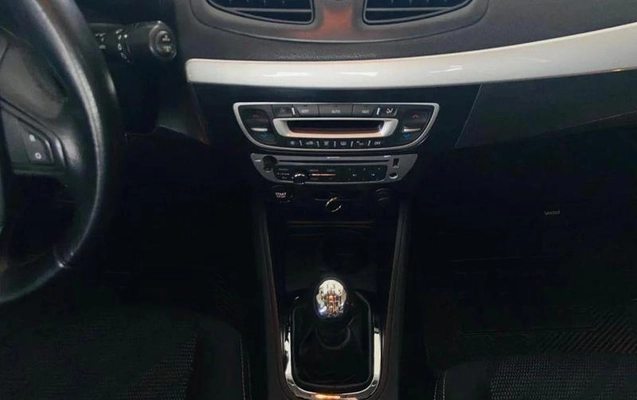 imagem-https://www.socarrao.com.br/sc-vehicle-images-prod/3342322/1788898212758-7873804_3_B_01777f249e.jpeg