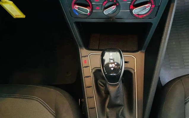 imagem-https://www.socarrao.com.br/sc-vehicle-images-prod/3342328/1787756863645-7990308_11_B_273d8feb33.jpeg
