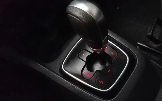 imagem-https://www.socarrao.com.br/sc-vehicle-images-prod/3342341/1787756497421-8237929_8_B_41fbdbafab.jpeg