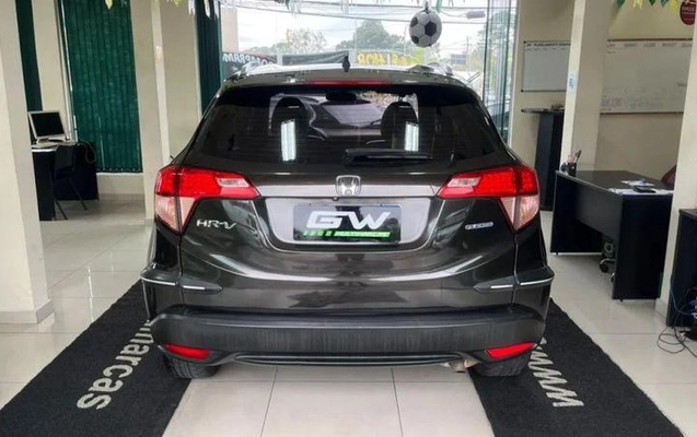 imagem-https://www.socarrao.com.br/sc-vehicle-images-prod/3342343/1788898220308-8241821_14_B_57627b9ab1.jpeg