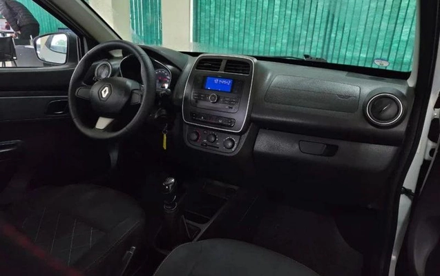 imagem-https://www.socarrao.com.br/sc-vehicle-images-prod/3342354/1787401047643-8298687_17_B_9daa2936f1.jpeg