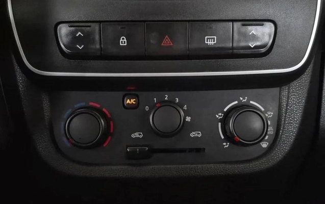 imagem-https://www.socarrao.com.br/sc-vehicle-images-prod/3342354/1787401047644-8298687_17_B_6ab4e52a23.jpeg