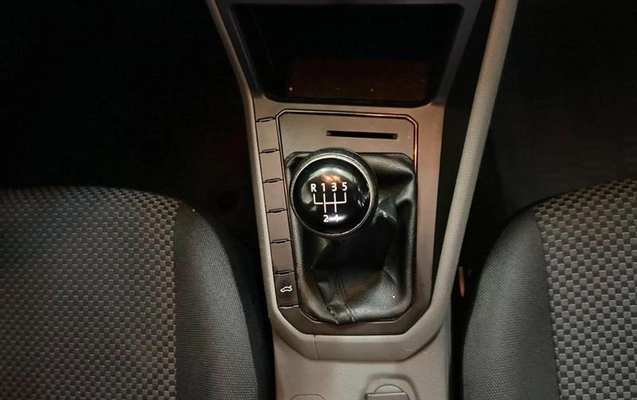 imagem-https://www.socarrao.com.br/sc-vehicle-images-prod/3342366/1789477344084-8358221_1_B_8504ac49f5.jpeg