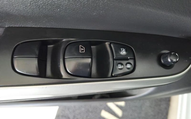 imagem-https://www.socarrao.com.br/sc-vehicle-images-prod/3342371/1788979093999-8371817_15_B_2597cba3ad.jpeg