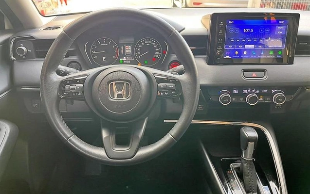 imagem-https://www.socarrao.com.br/sc-vehicle-images-prod/3342477/1787252895345-8399494_1_B_3e9399a143.jpeg