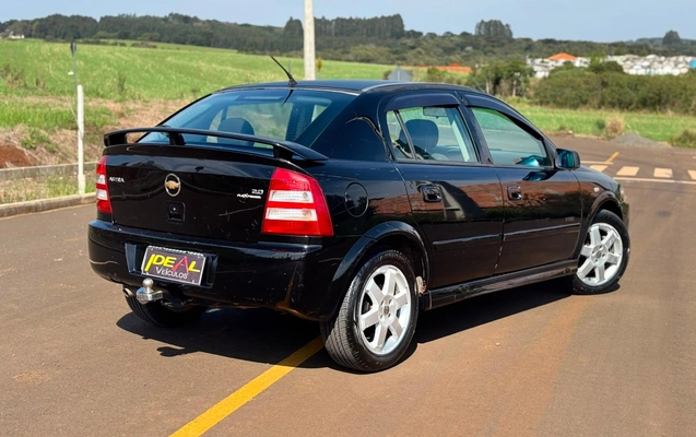 imagem-https://www.socarrao.com.br/sc-vehicle-images-prod/3343378/1787243948656-892160eade9040b797644e949d35a67d_1787237799090.jpg