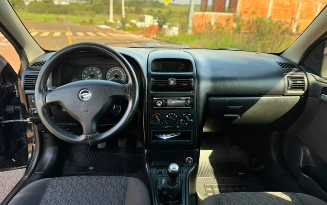 imagem-https://www.socarrao.com.br/sc-vehicle-images-prod/3343378/1787243948659-01dfdad5a2fd4643bc386cb9b768a5da_1787237799108.jpg