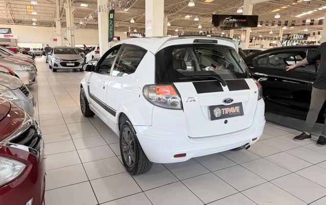 imagem-https://www.socarrao.com.br/sc-vehicle-images-prod/3343502/1787950070855-8386977_5_B_29c9bdf7e2.jpeg