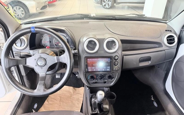 imagem-https://www.socarrao.com.br/sc-vehicle-images-prod/3343502/1787950070861-8386977_9_B_165daff91b.jpeg