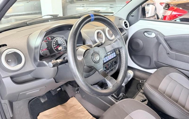 imagem-https://www.socarrao.com.br/sc-vehicle-images-prod/3343502/1787950070863-8386977_10_B_bd1a0264e0.jpeg