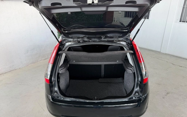 imagem-https://www.socarrao.com.br/sc-vehicle-images-prod/3343569/1789501777080-gb-6fd6353.jpeg