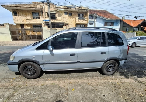Chevrolet Zafira 2007 Prata — foto 1 de 3