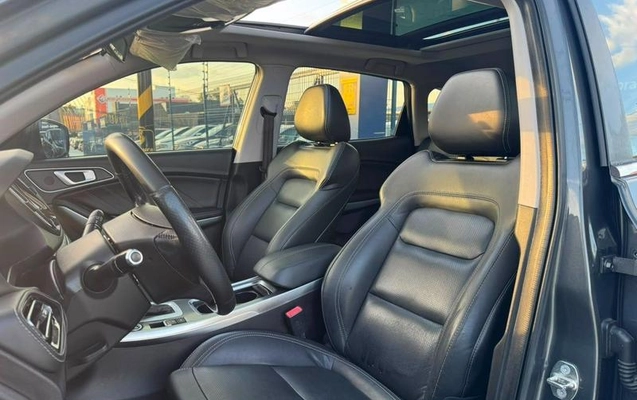 imagem-https://www.socarrao.com.br/sc-vehicle-images-prod/3343784/1787933544060-8396880_12_B_3d003f5a0e.jpeg
