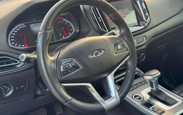 imagem-https://www.socarrao.com.br/sc-vehicle-images-prod/3343784/1787933544063-8396880_11_B_90e6aa3833.jpeg