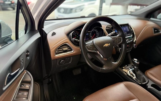 imagem-https://www.socarrao.com.br/sc-vehicle-images-prod/3343790/1788960595145-8399811_6_B_d96c602c90.jpeg