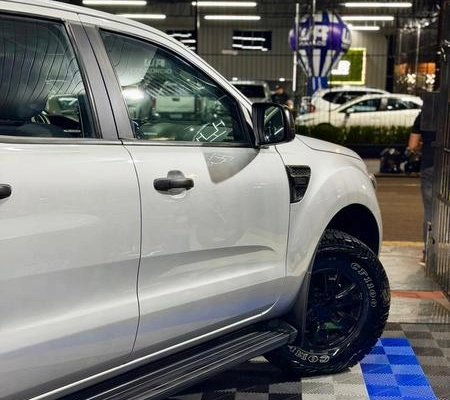 imagem-https://www.socarrao.com.br/sc-vehicle-images-prod/3343792/1787245624758-8311160_7_B_3a9492f036.jpeg