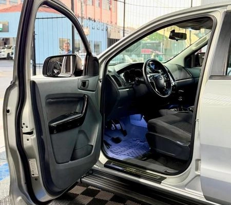 imagem-https://www.socarrao.com.br/sc-vehicle-images-prod/3343792/1787245624765-8311160_13_B_436b79773b.jpeg