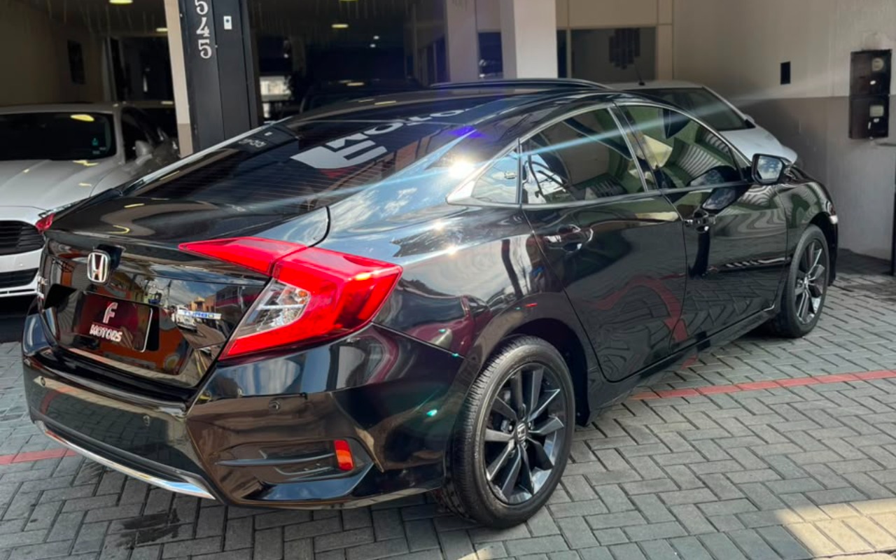 imagem-https://www.socarrao.com.br/sc-vehicle-images-prod/3343872/1787245913907-V2hhdHNBcHAgSW1hZ2UgMjAyNi0wOC0yMCBhdCAxMy4zMi4wNy5qcGVn.jpeg