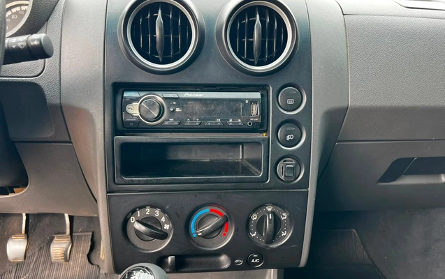 imagem-https://www.socarrao.com.br/sc-vehicle-images-prod/3343909/1787246197614-aee3180546494c8cb95cfdb7e8710553_1787246114606.jpg