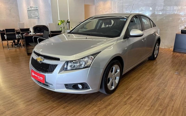 imagem-https://www.socarrao.com.br/sc-vehicle-images-prod/3344358/1789570801581-8366104_13_B_098877bd95.jpeg