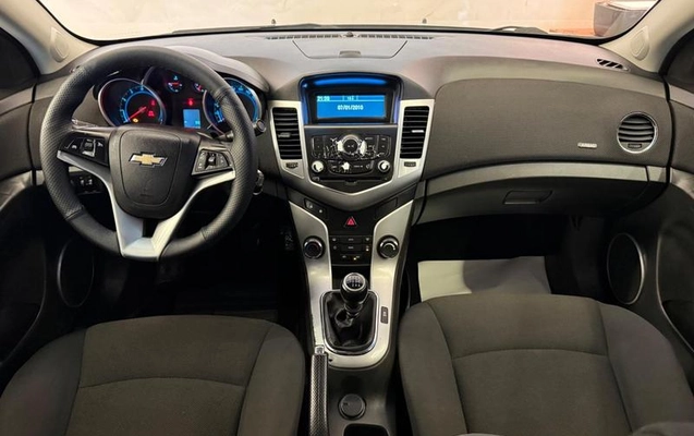 imagem-https://www.socarrao.com.br/sc-vehicle-images-prod/3344358/1789570801629-8366104_10_B_d5d869f412.jpeg