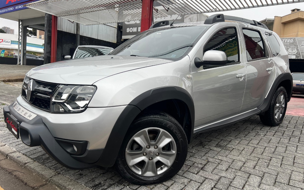 Renault Duster 2020 Prata — foto 1 de 3