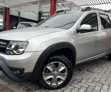 Renault Duster 2020 Prata — foto 1 de 3