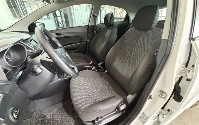 imagem-https://www.socarrao.com.br/sc-vehicle-images-prod/3344478/1789503624860-gb-b31a8fb.jpeg