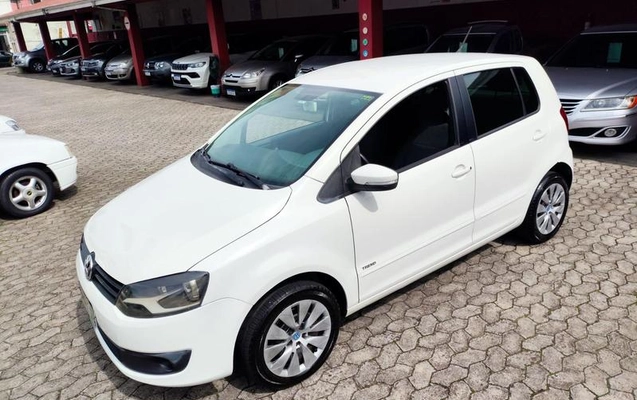 imagem-https://www.socarrao.com.br/sc-vehicle-images-prod/3344644/1788265762408-8399880_14_B_98de936664.jpeg