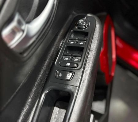 imagem-https://www.socarrao.com.br/sc-vehicle-images-prod/3344672/1787600685051-8376660_9_B_b12b6700f6.jpeg