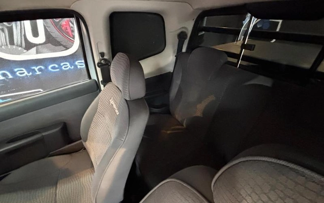 imagem-https://www.socarrao.com.br/sc-vehicle-images-prod/3344748/1789591915087-8274383_11_B_5c13b82cc4.jpeg