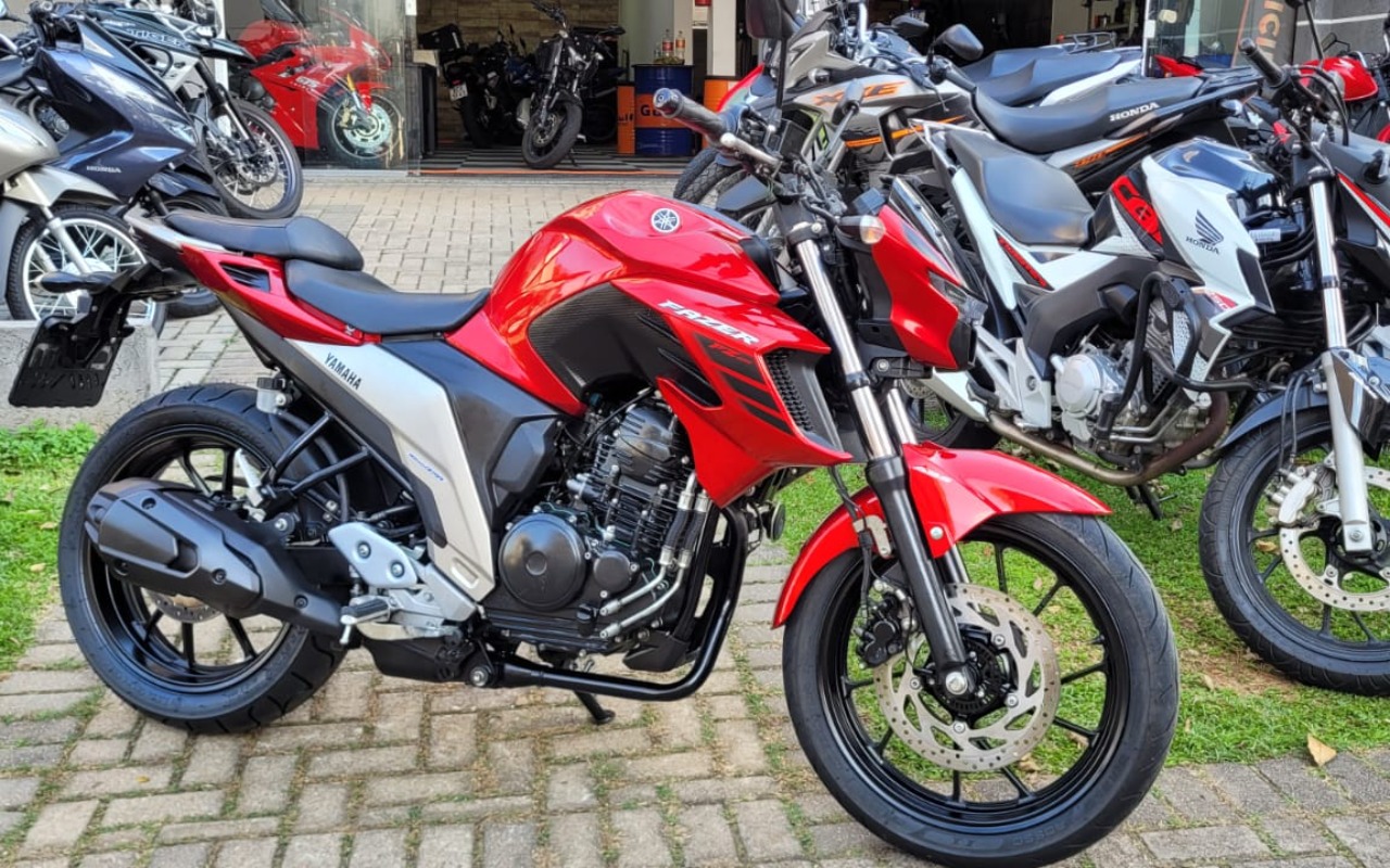 imagem-https://www.socarrao.com.br/sc-vehicle-images-prod/3344773/1787249533329-Mi5qcGVn.jpeg