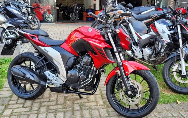 imagem-https://www.socarrao.com.br/sc-vehicle-images-prod/3344773/1787249533329-Mi5qcGVn.jpeg