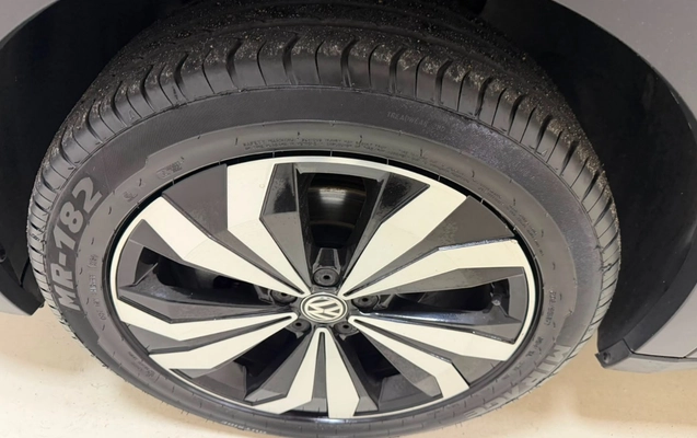 imagem-https://www.socarrao.com.br/sc-vehicle-images-prod/3345089/1787250119830-V2hhdHNBcHAgSW1hZ2UgMjAyNi0wOC0xOSBhdCAxNy4wMC4yMSAoMikuanBlZw.jpeg