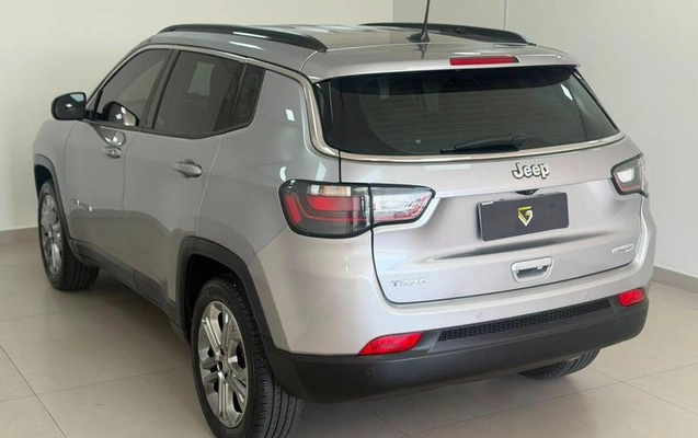 imagem-https://www.socarrao.com.br/sc-vehicle-images-prod/3345149/1788436005515-8372241_1_B_6dad1ff138.jpeg