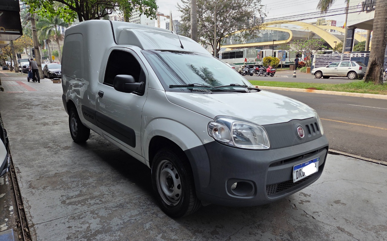 Fiat Fiorino Furgão Work. Hard 1.4 Flex 8V 2P - foto 3