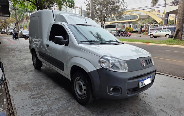 imagem-https://www.socarrao.com.br/sc-vehicle-images-prod/3345170/1787250212793-MTAwMDYzNzUwNi5qcGc.jpg