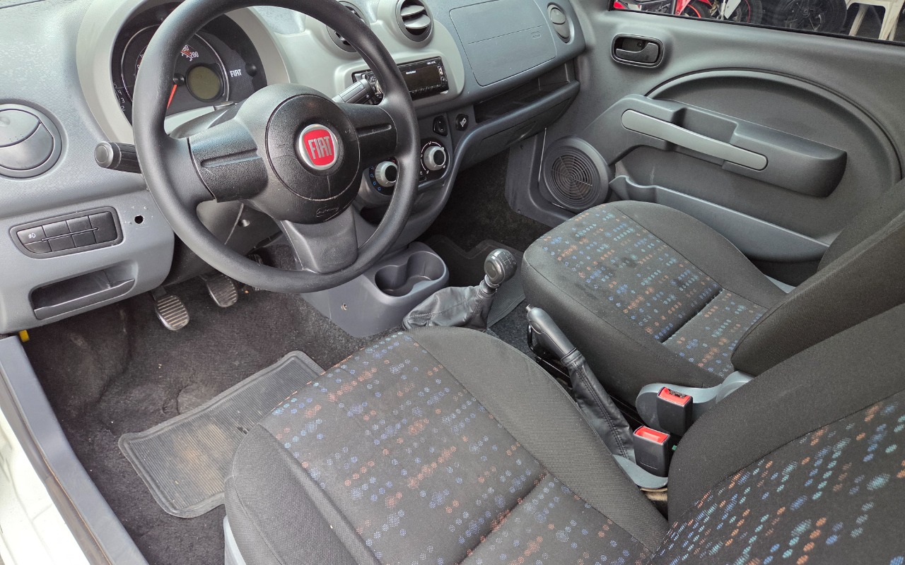 imagem-https://www.socarrao.com.br/sc-vehicle-images-prod/3345170/1787250213328-MTAwMDYzNzgwNi5qcGc.jpg