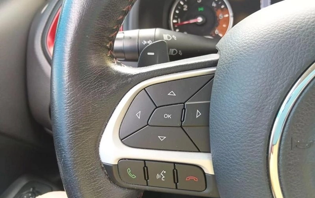 imagem-https://www.socarrao.com.br/sc-vehicle-images-prod/3345297/1787250831543-8400368_0_B_b95e49b997.jpeg