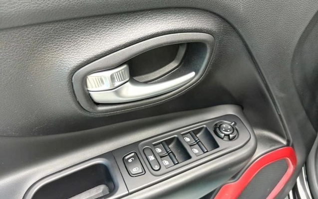 imagem-https://www.socarrao.com.br/sc-vehicle-images-prod/3345297/1787250831554-8400368_8_B_edc4deb7fa.jpeg