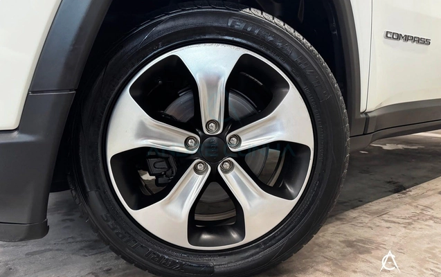 imagem-https://www.socarrao.com.br/sc-vehicle-images-prod/3345332/1789734515248-13e75830be4647a1ad2a7fd1301383cd_1787250803343.jpg